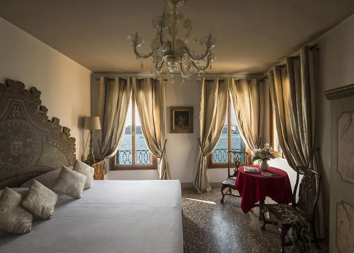 Pensión La Residenza 818 4*