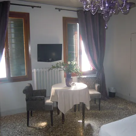 招待所 818旅馆 4*