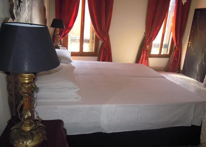 La Residenza 818 Affittacamere 4*